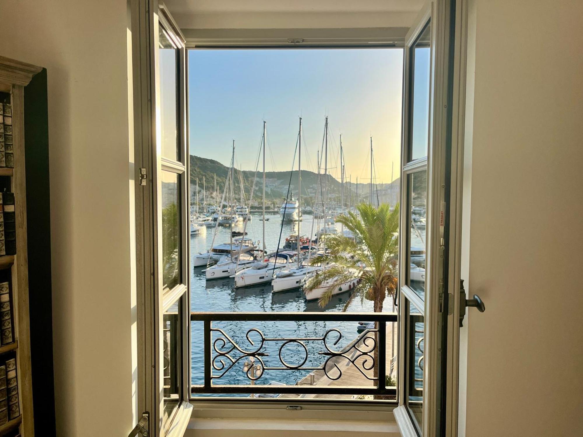 Joli T3 Sur Le Port De Bonifacio Avec Vue Mer Exterior foto