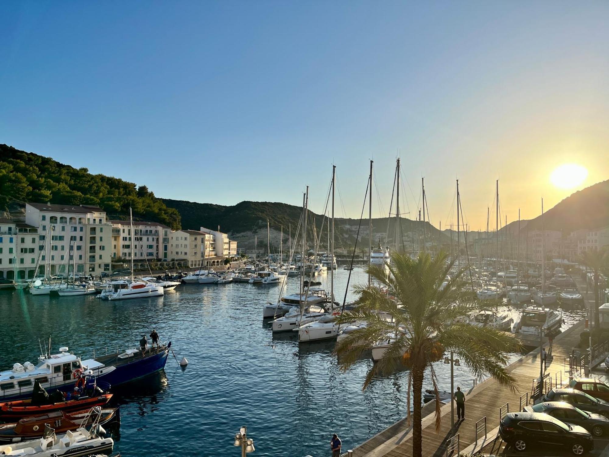 Joli T3 Sur Le Port De Bonifacio Avec Vue Mer Exterior foto